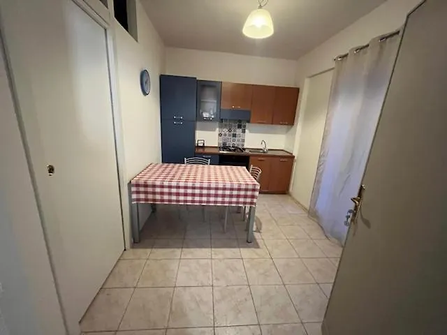 Lägenhet Dfa Reggio di Calabria